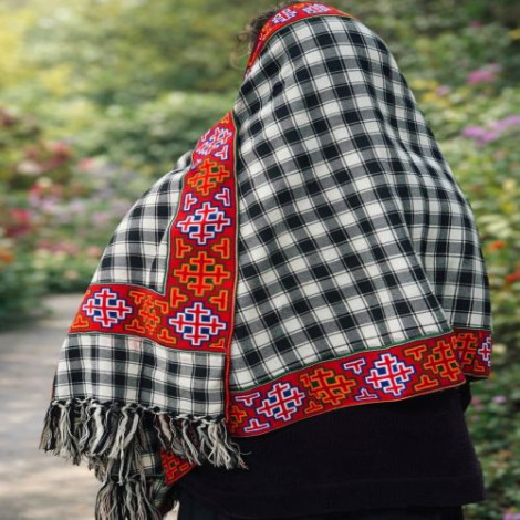 Trendy Kullu Design Fancy Shawl